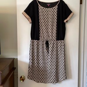 Vince Camuto Geometric Print Drawstring Waist Short Sleeve Dress Size 12